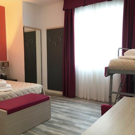 Alma Living Hotel- Al Girarrosto Venzone Ngoại thất bức ảnh